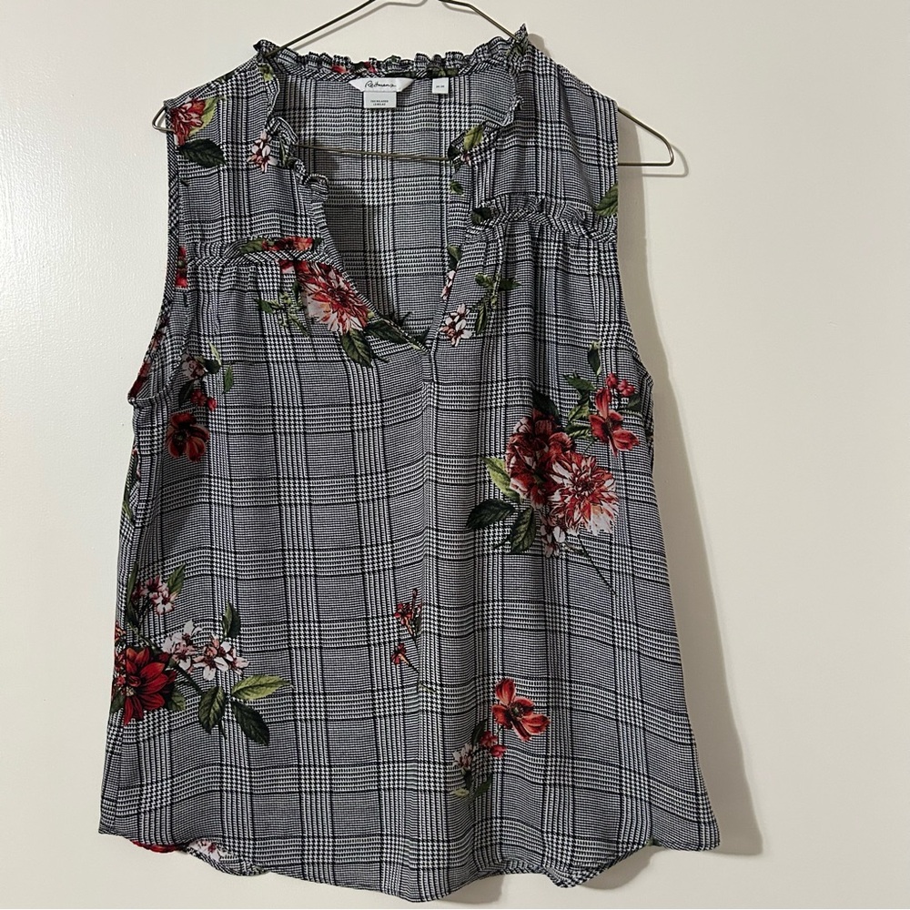 Reitmans Black and White Houndstooth Top with floral